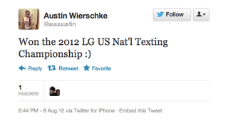 Illustration for article titled 17-Year-Old Speed-Texting Champion Does it Drrrty (UPDATED)